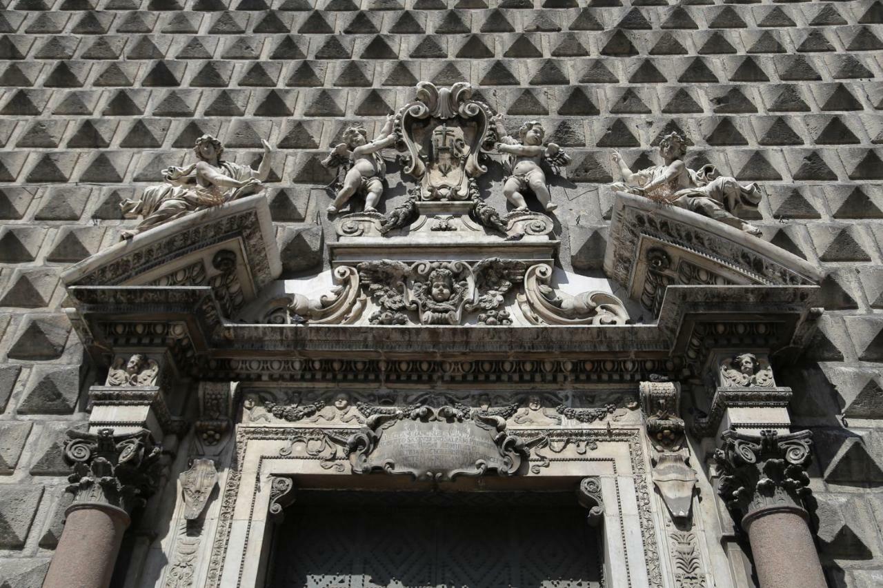 Palazzo Carafa Della Spina Apartment Napoli Bagian luar foto